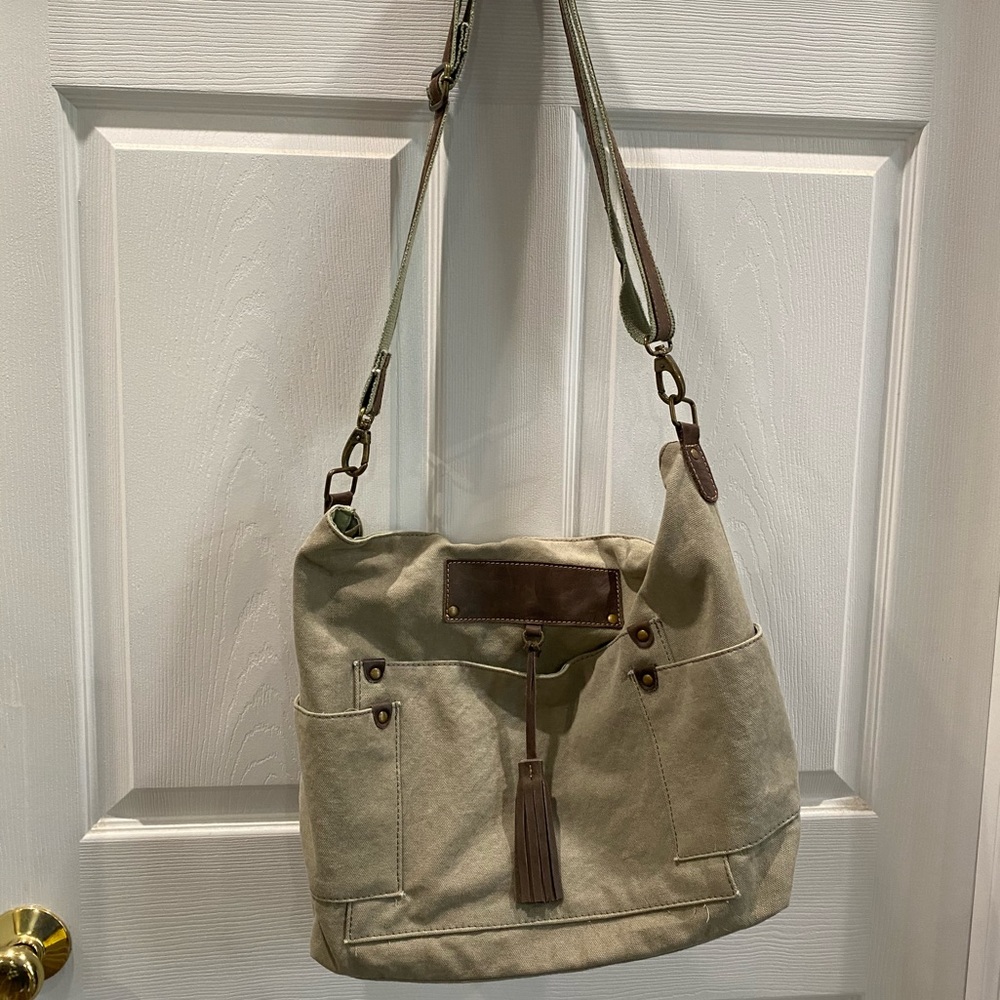 Large Vintage Addiction crossbody